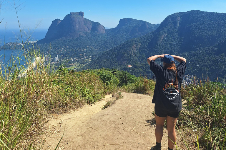 RIO DE JANEIRO:Two Brothers Hike &amp; Vidigal Favela experience