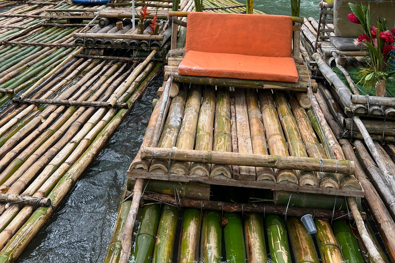 Montego Bay: Excursão de ATV e rafting em bambu com transporteMontego Bay: Passeio de ATV e rafting em jangada de bambu com transporte