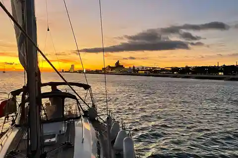 Lisbon: Sunset Sailing with Local Wine & Stunning Views
