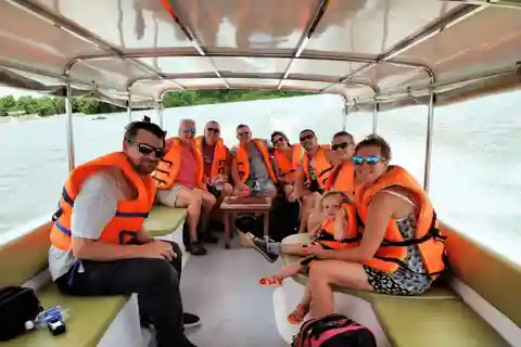 Túneles de Cu Chi y Excursión VIP en lancha rápida Mañana o Tarde