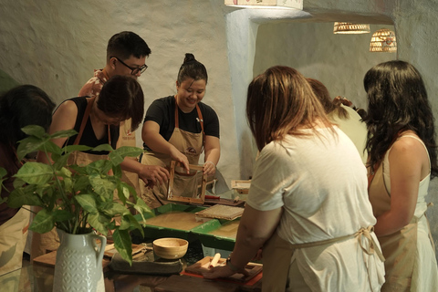 Da Nang: Workshop on making Dó paper and Dó paper notebooks