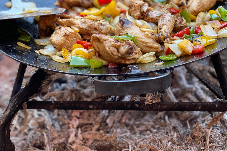 Wadi Rum: pustynna przygoda samochodem terenowym z lunchem i herbatąCałodniowa wycieczka jeepem z obiadem – 9 godzin