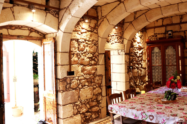 Gozo: Traditional and Local Breakfast in a Historic building