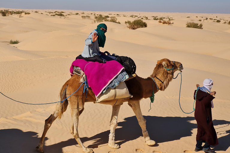 Douz Sahara: Trek and Yoga in a Nomadic Bivouac Douz Sahara: trek and yoga in a nomadic bivouac