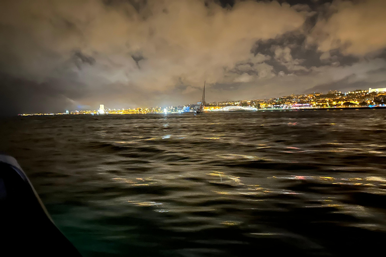 New Year’s Eve Luxury Boat – DJ, Buffet & Open Bar