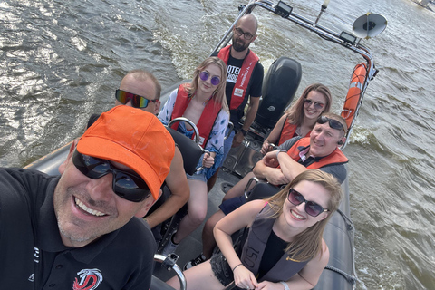 From Warsaw: Zegrze Lake 30-Min Private Speedboat Adventure