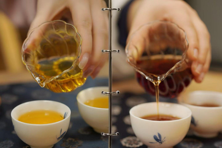 Shanghai: Chinese Tea Ceremony Workshop with Tasting
