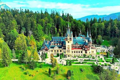 Castles of Transylvania: Private Day Trip from Bucharest