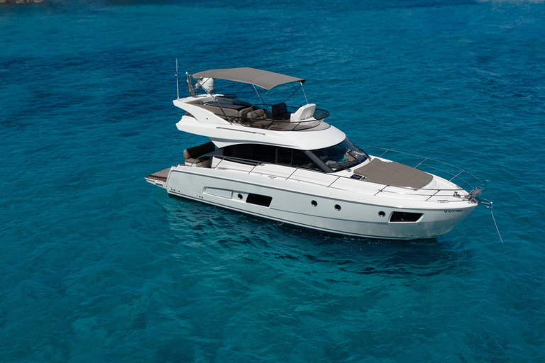 Mallorca: Private Yacht Cruise with Skipper and Lunch