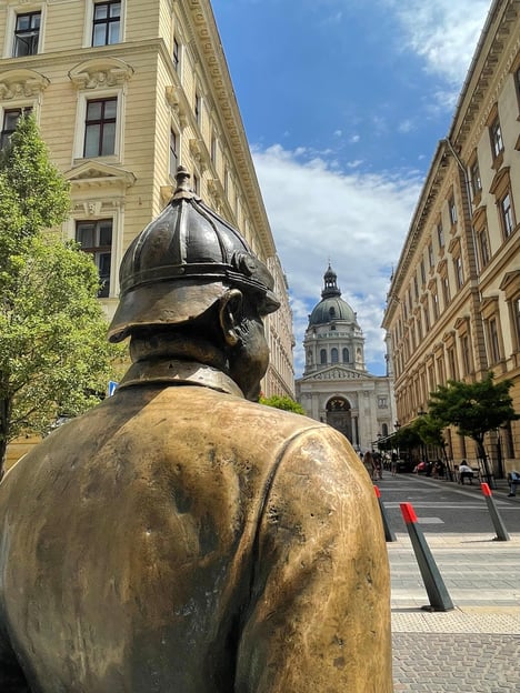 Budapest: Assist the Authorities Outdoor Escape Room Game