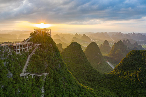 Highlights from Guilin to Yangshuo Full Day Private Tour