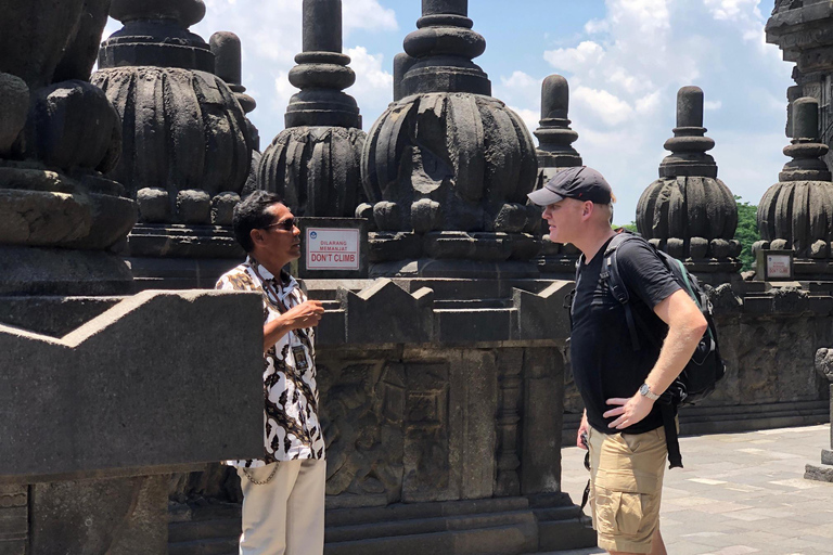 Yogyakarta: tour di 2 giorni a Borobudur, Merapi, Prambanan e al palazzo