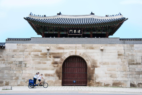 Seúl: Excursión en bicitaxi por el pueblo Hanok de Bukchon