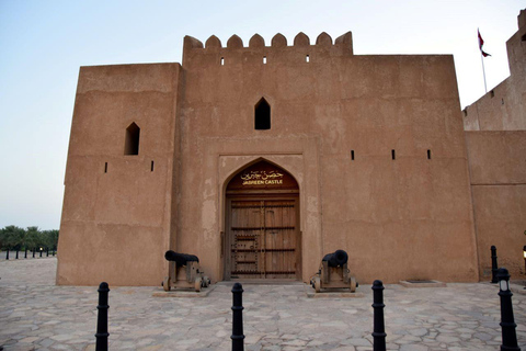 Hele dag naar Nizwa Markt &amp; Fort-Jabreen Kasteel-Bahla Fort