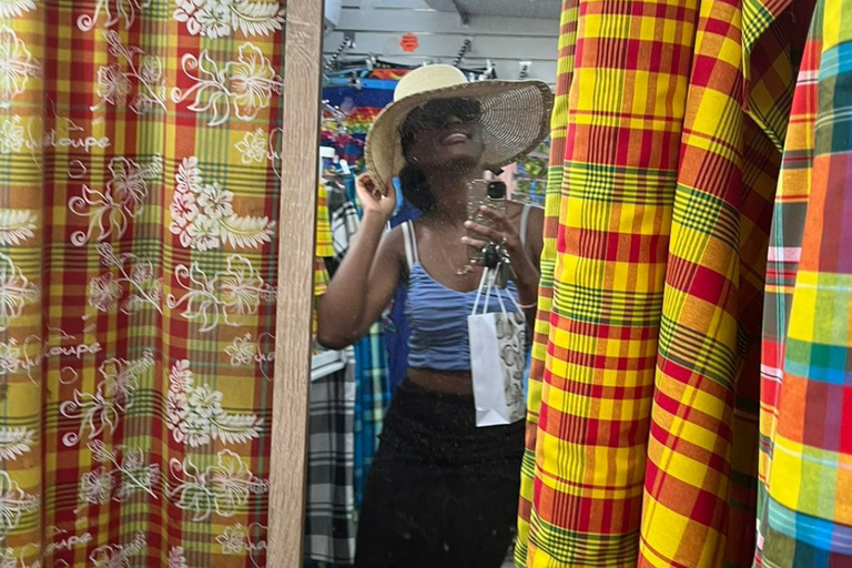 Sainte-Anne: Walk, swim in the cave, and kayak to the Gosier Islet Kayak and Sainte-Anne Cave Experience