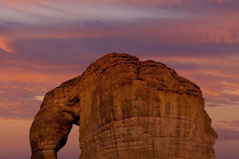 Al-Ula Wonders Tour with Round-Trip Transport from Madinah