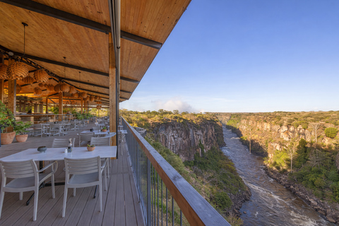 Victoria Falls: 5-Day Tour with Chobe Safari & Livingstone