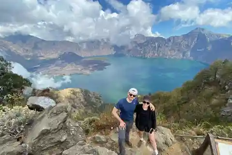 Mount rinjani: camping 2 day 1 night to Rinjani crater rim