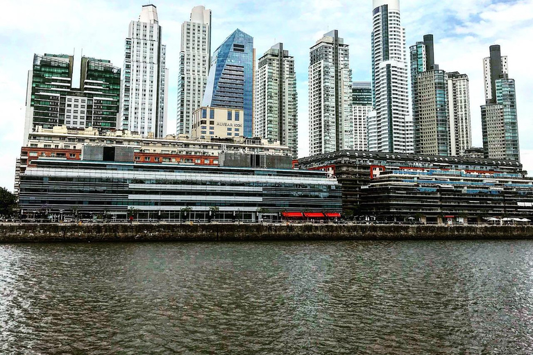 Puerto Madero: el puerto fallido que se convirtió en un éxito turístico