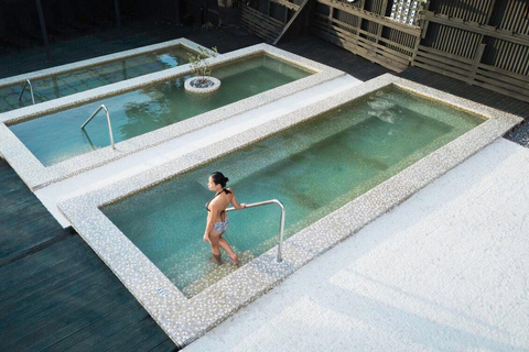 Taupo: Natural Thermal Springs Day Pass, Adults Only