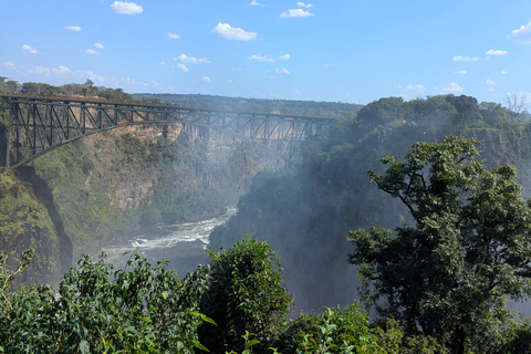 Livingstone: Victoria Falls Evening Guided Tour