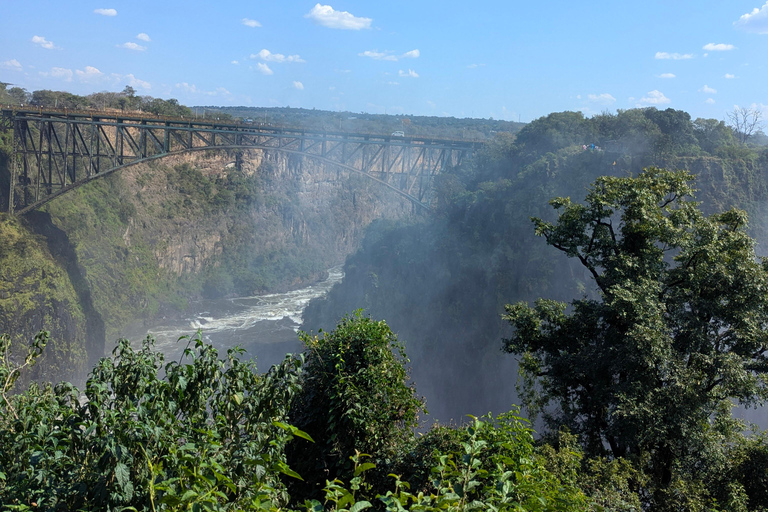 Livingstone: Victoria Falls Evening Guided Tour