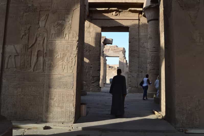 Z Luxoru: Soukromá prohlídka chrámů Edfu a Kom Ombo a oběd