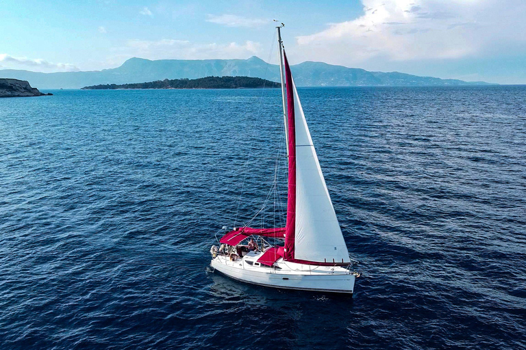 Corfú: Crucero en velero privado con paradas para nadar y bebidas