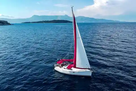 Corfu: Private Sailing Cruise- Swim Stops with Food & Drinks