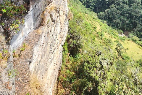 Bogotá: Choachí Rock Climbing and Hiking Tour Basic Climbing and Hiking Tour