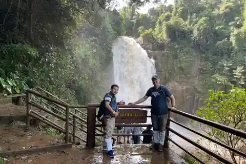 Depuis Bangkok : Excursion d'une journée aux chutes d'eau spectaculaires de Khao Yai