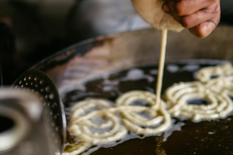 From Delhi: Old Delhi Food Tour with Heritage Walk