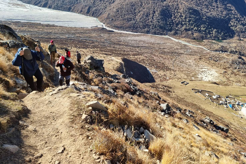 Von Kathmandu aus: 7-tägiger Langtang Trek mit Unterkunft