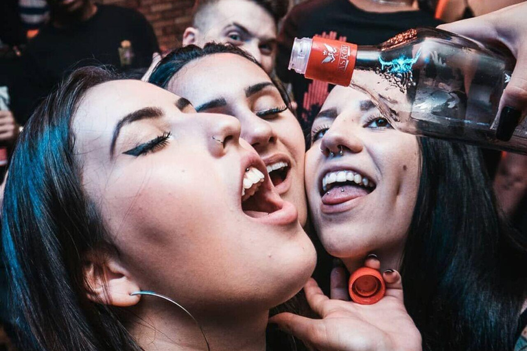 蓬塔卡纳：独家屋顶酒吧与秘境俱乐部的邂逅之夜蓬塔卡纳：在独家屋顶酒吧与秘密俱乐部度过一夜