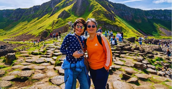 From Dublin: Giant&#39;s Causeway,Dark Hedges & Belfast Day Trip