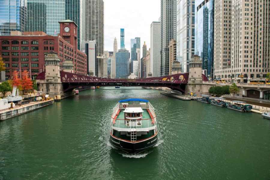 Chicago: Architektur-Bootstour mit Getränken. Foto: GetYourGuide