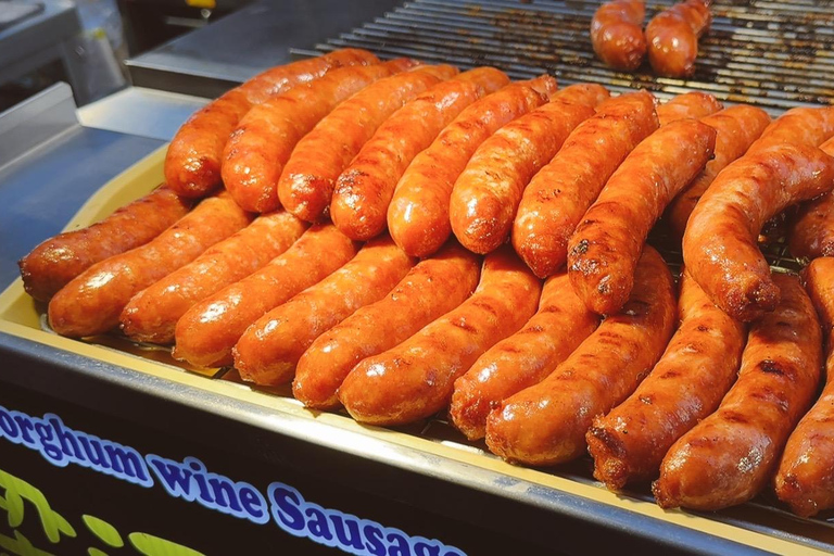 Taipei: persoonlijke avondtour met proeverij op de avondmarktTaipei: persoonlijke avondtour langs de avondmarkten met proeverij