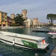 Sirmione: Geführte Bootstour auf der Halbinsel Sirmione