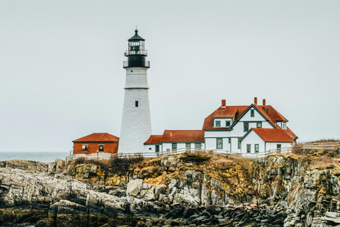 Boston: Portland Lighthouse & Kennebunk Small Group Day Tour