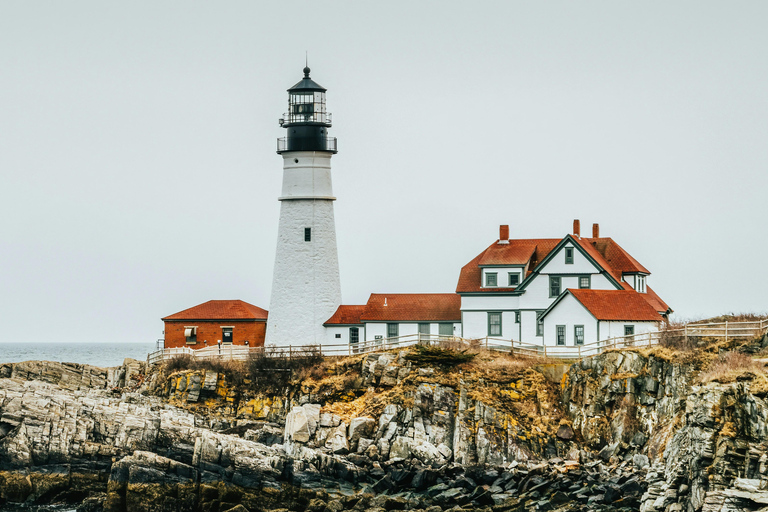 Boston: Portland Lighthouse & Kennebunk Small Group Day Tour