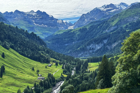 Griesalp Dolina alpejska wpisana na listę UNESCO Wycieczka rowerem elektrycznym z InterlakenWycieczka rowerowa elektrycznym rowerem z Interlaken do alpejskiej doliny Griesalp wpis