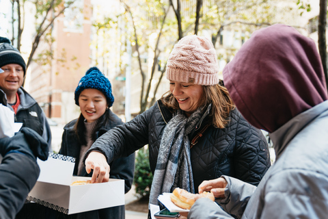 Boston: Tour guiado de deliciosos donuts com degustaçõesBoston: tour guiado de deliciosos donuts com degustações