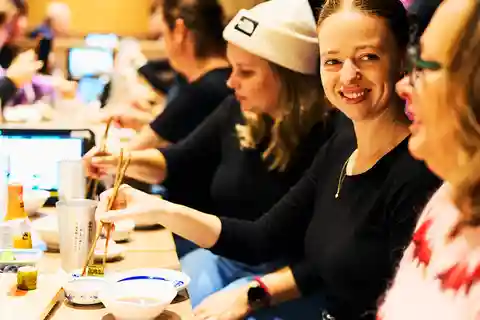 Tóquio: Tour gastronómico em Ueno com 15 pratos em 4 restaurantes