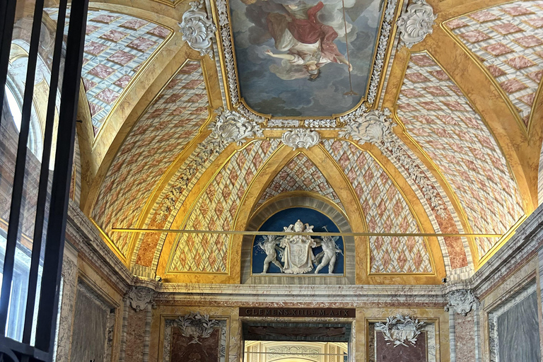 Rome-St Peter’s Basilica Privet Guided Tour & Grottoes Visit Private Family Tour of St. Peter’s Basilica | Dome Access I