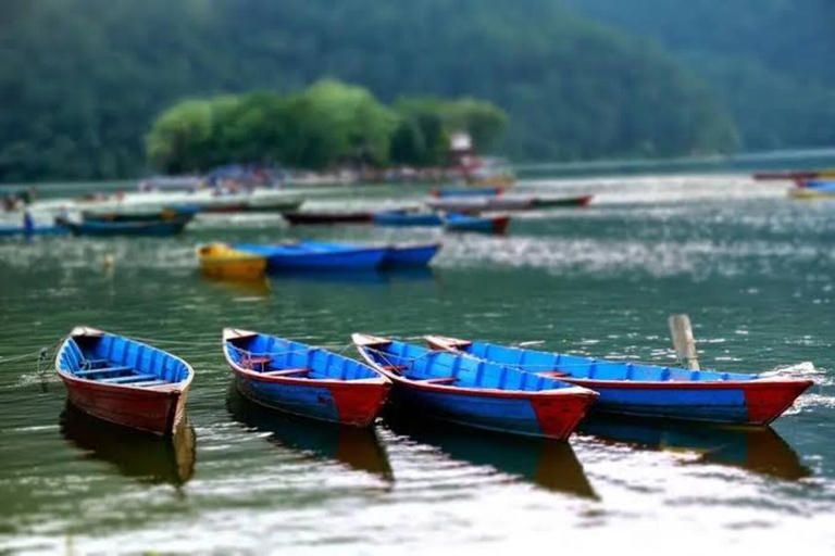 Kathmandu and Pokhara Sightseeing Tour – 5 Days In nepal