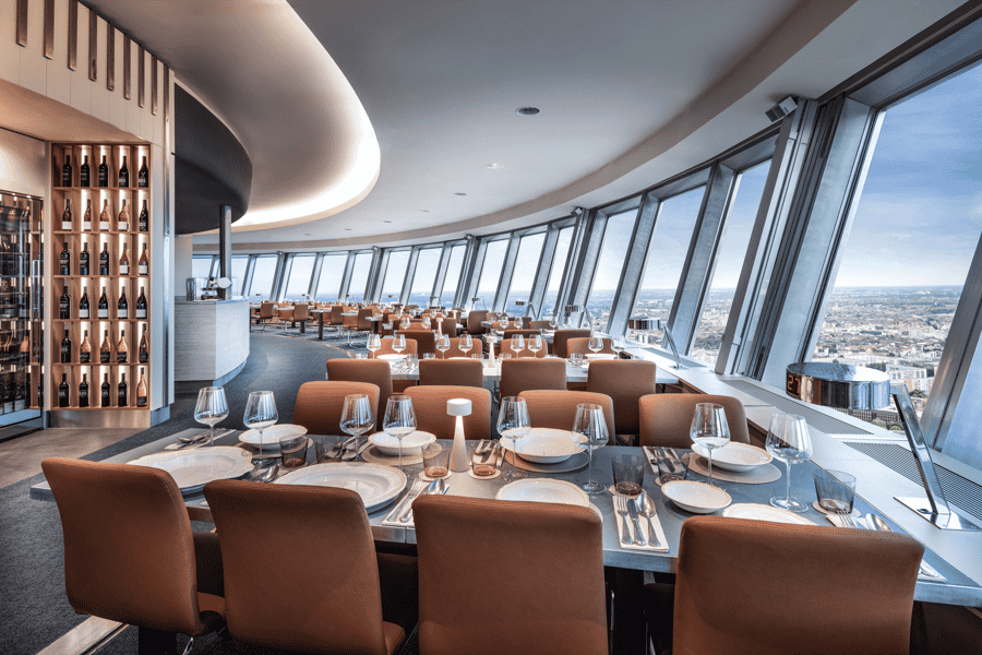 Berlin: Fernsehturm Restaurant SPHERE Tim Raue Ticket. Foto: GetYourGuide Berlin: Fernsehturm Restaurant SPHERE Tim Raue Ticket. Foto: GetYourGuide