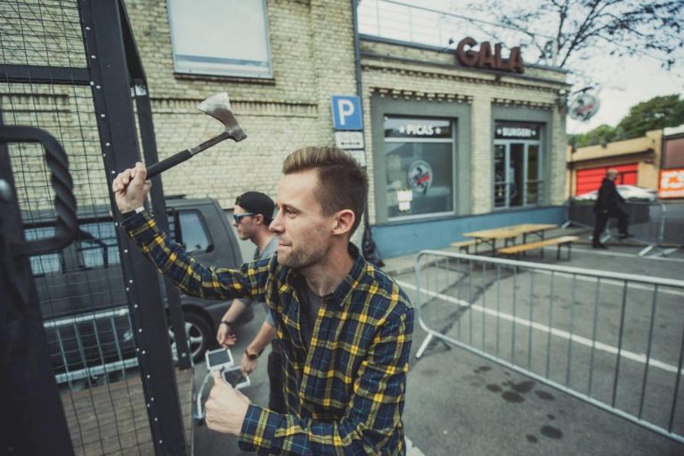 Riga: Axe and Knife Throwing Experience