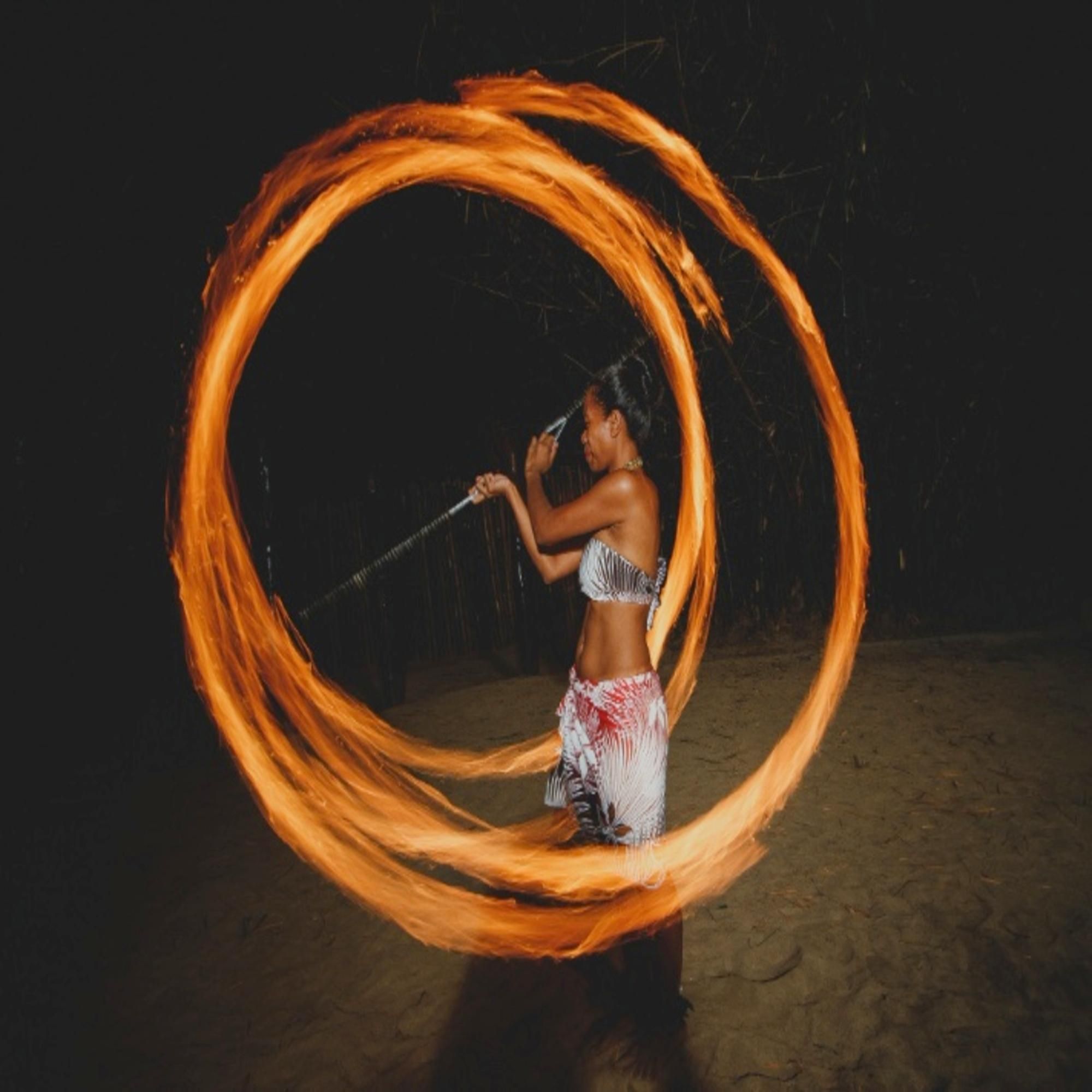 Fiji: Cultural Village Evening Tour with Dinner and Show