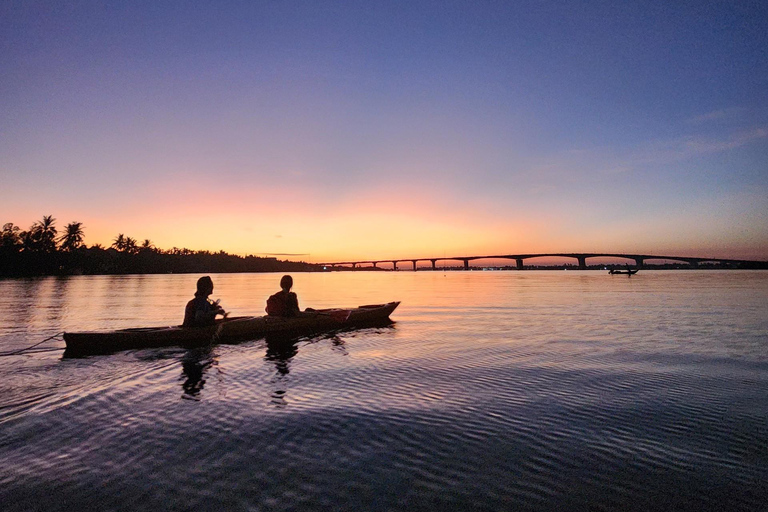 Hoi An: Viaggio in stand-up paddling all'alba per conoscere la vita locale
