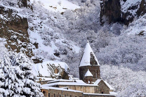 Excursión privada de un día en invierno a Khor Virap, Garni y Geghard